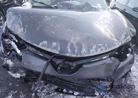 2018 Toyota Rav4 Limited z USA, uszkodzony, nr VIN JTMDFREVXJJ209914